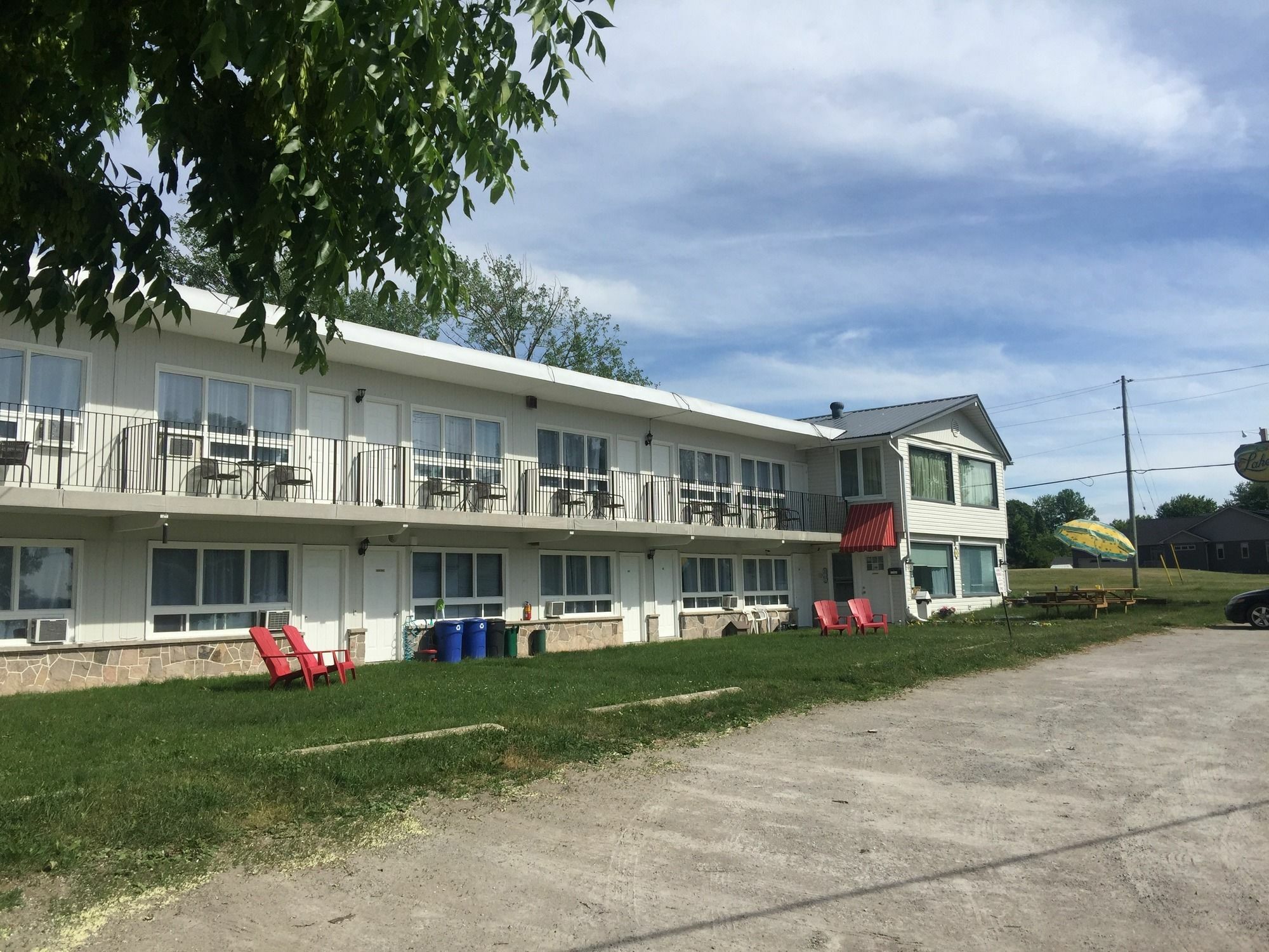 Lakeside Inn Orillia Exterior foto